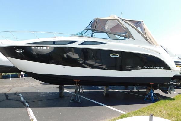 31ft Bayliner Yacht For Sale