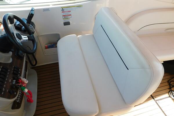 31ft Bayliner Yacht For Sale