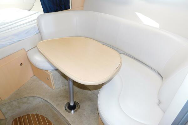 31ft Bayliner Yacht For Sale