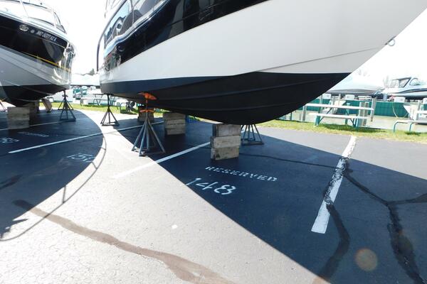 31ft Bayliner Yacht For Sale