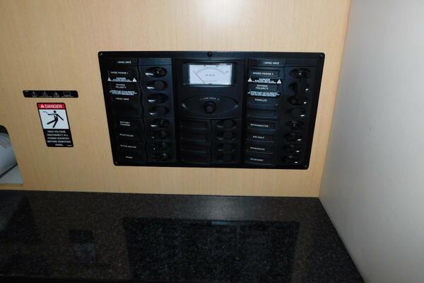 31ft Bayliner Yacht For Sale