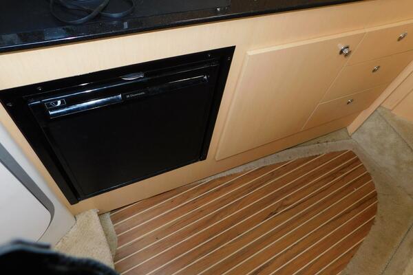 31ft Bayliner Yacht For Sale