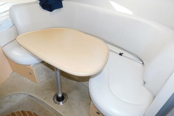 31ft Bayliner Yacht For Sale