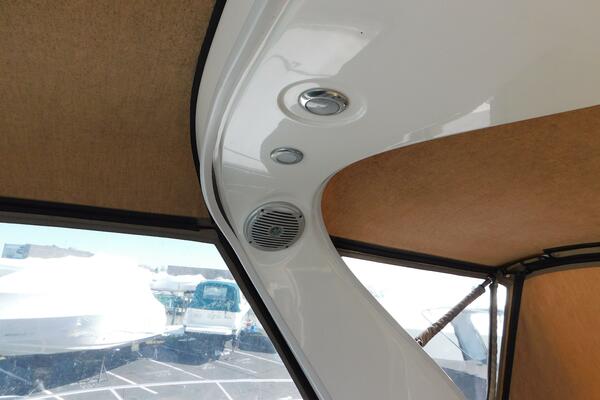 31ft Bayliner Yacht For Sale