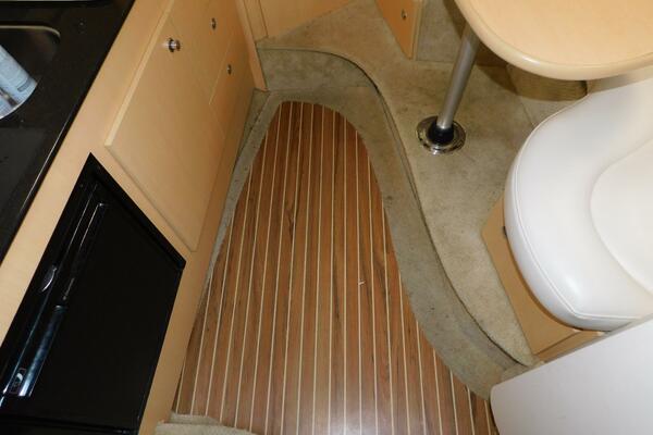 31ft Bayliner Yacht For Sale