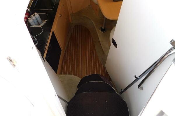 31ft Bayliner Yacht For Sale