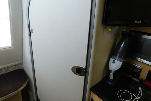 31ft Bayliner Yacht For Sale