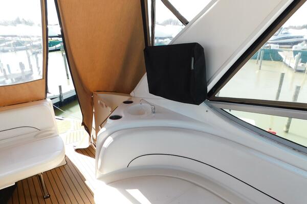 31ft Bayliner Yacht For Sale