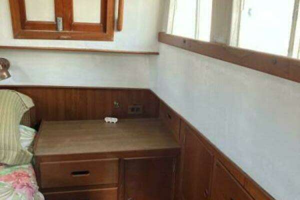 Photo of the 1989 Grand Banks 36