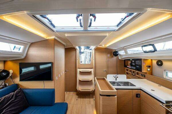 Jeanneau Sun Odyssey 410 Yacht For Sale