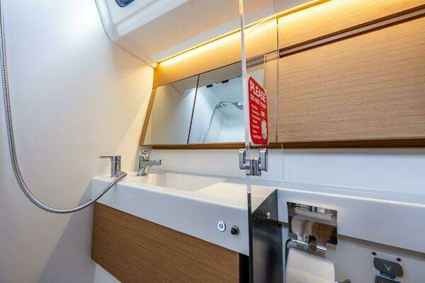 Jeanneau Sun Odyssey 410 Yacht For Sale