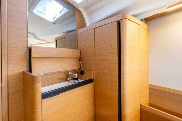 Jeanneau Sun Odyssey 410 Yacht For Sale
