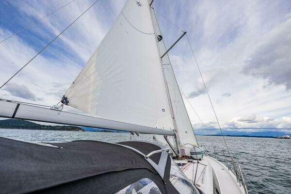 Jeanneau Sun Odyssey 410 Yacht For Sale