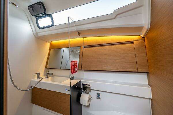 Jeanneau Sun Odyssey 410 Yacht For Sale