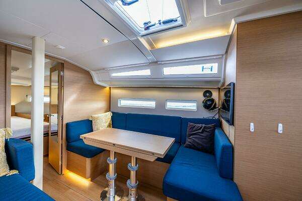Jeanneau Sun Odyssey 410 Yacht For Sale