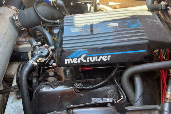 31ft Windsor Craft Yacht For Sale