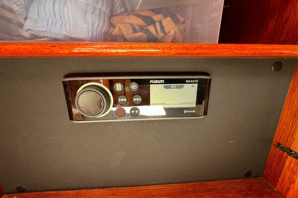 31ft Windsor Craft Yacht For Sale