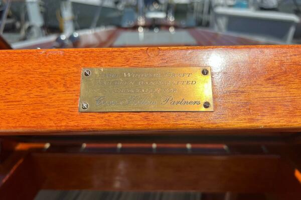 31ft Windsor Craft Yacht For Sale