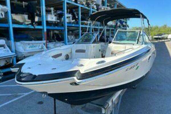 Photo of the 2014 Chaparral 244 Sunesta