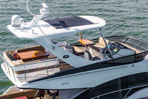 2015 Sea Ray 50