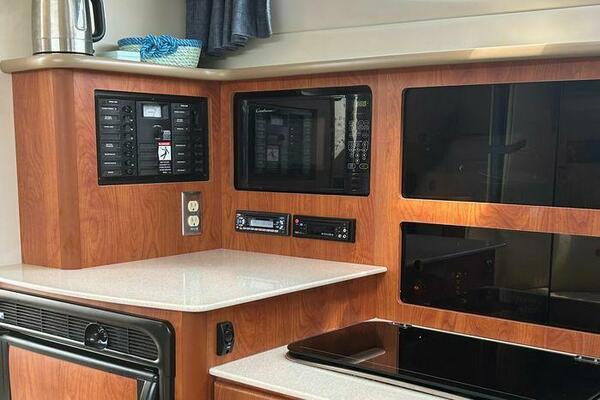30ft Bayliner Yacht For Sale 30ft Bayliner Yacht For Sale