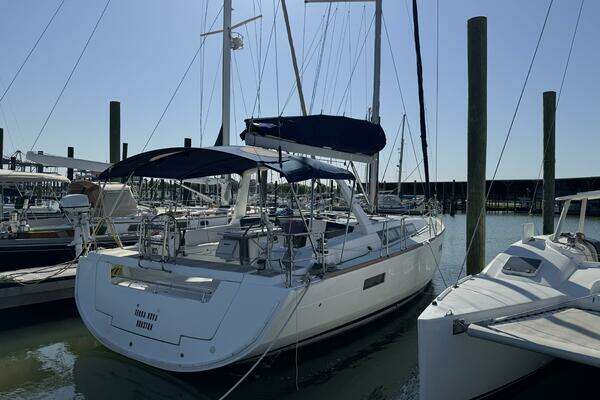 Photo of the 2016 Beneteau Oceanis 45 "Terra Nova"