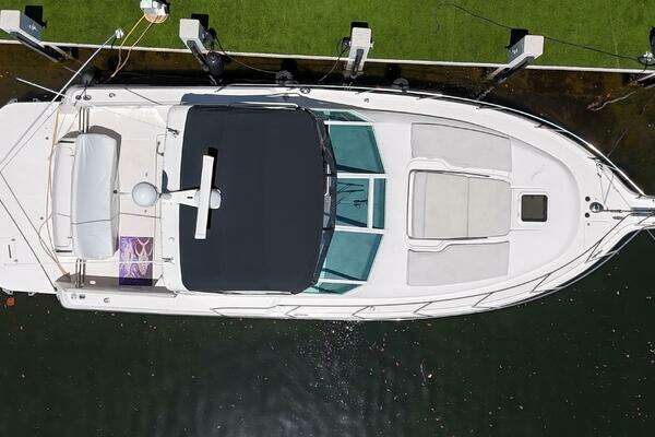 Photo of the 1998 Tiara Yachts 3500 Express