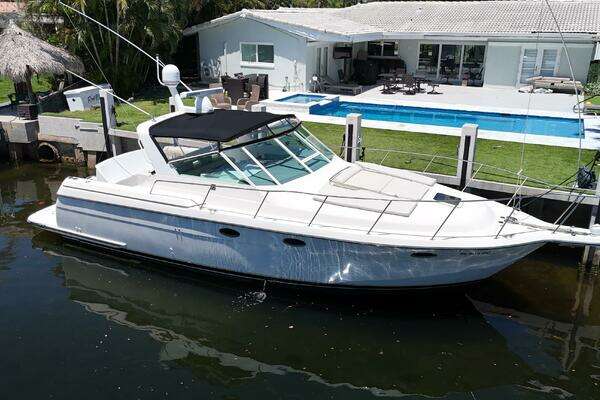 Photo of the 1998 Tiara Yachts 3500 Express