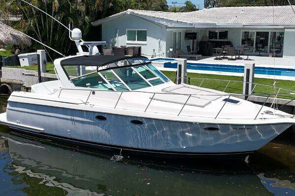 Photo of the 1998 Tiara Yachts 3500 Express