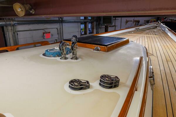 Luna 42ft Hinckley Yacht For Sale