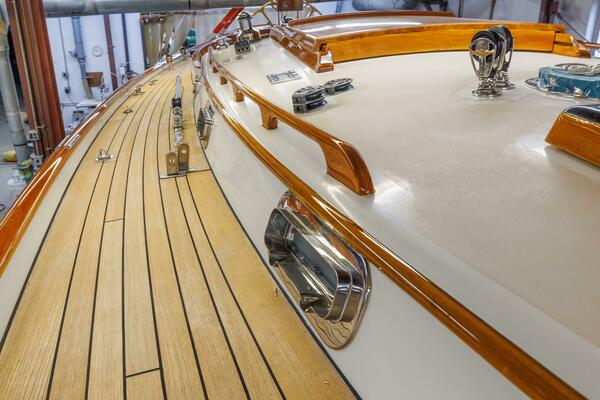 Luna 42ft Hinckley Yacht For Sale