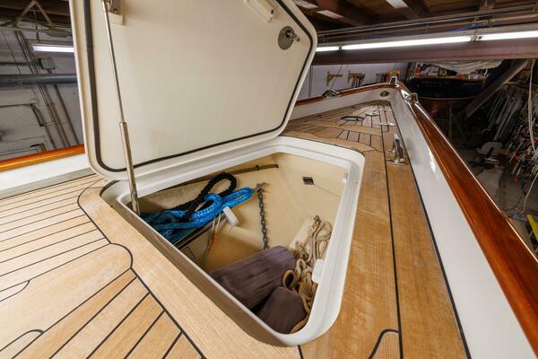 Luna 42ft Hinckley Yacht For Sale