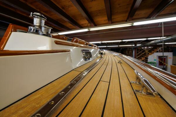 Luna 42ft Hinckley Yacht For Sale