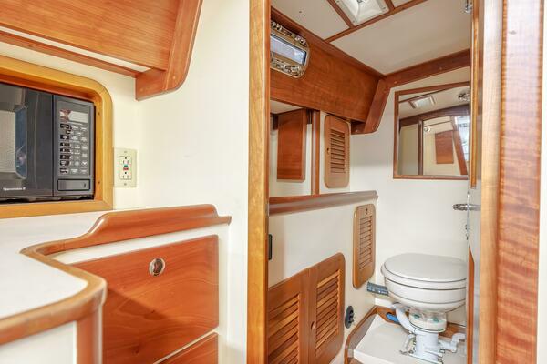 Luna 42ft Hinckley Yacht For Sale