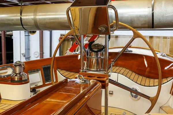 Luna 42ft Hinckley Yacht For Sale