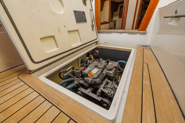 Luna 42ft Hinckley Yacht For Sale