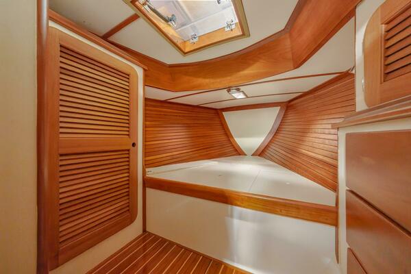 Luna 42ft Hinckley Yacht For Sale