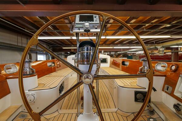 Luna 42ft Hinckley Yacht For Sale