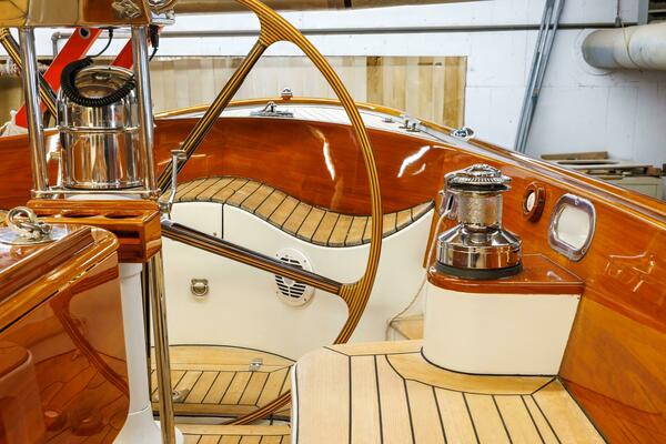 Luna 42ft Hinckley Yacht For Sale