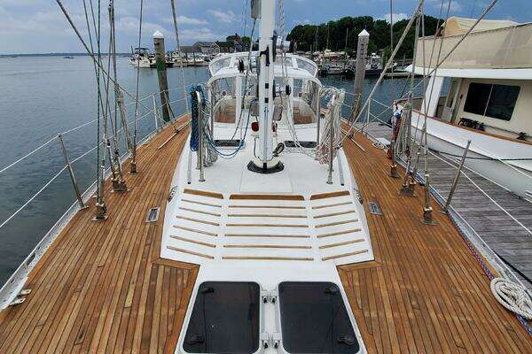 Tapestry 55ft Tayana Yacht For Sale