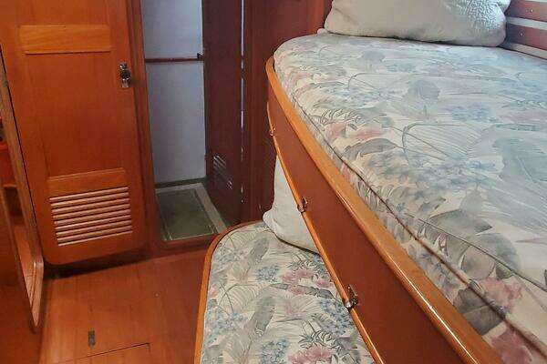 Tayana 55 Centercockpit Yacht For Sale
