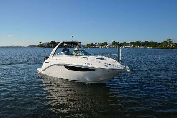Photo of the 2015 Sea Ray 260 Sundancer
