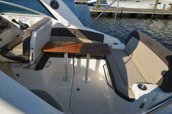Photo of the 2015 Sea Ray 260 Sundancer
