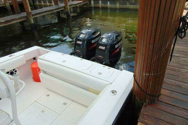 Photo of the 2002 Jupiter 27 Open