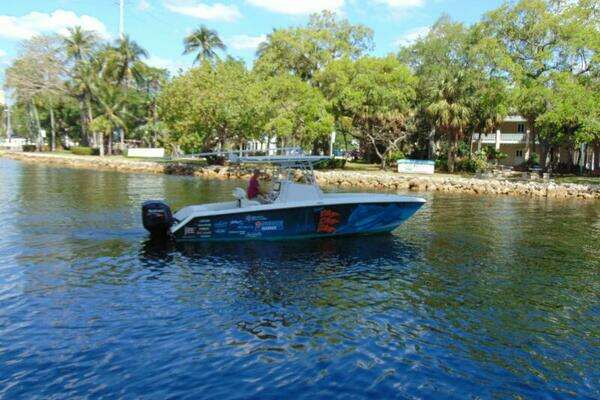 Photo of the 2002 Jupiter 27 Open