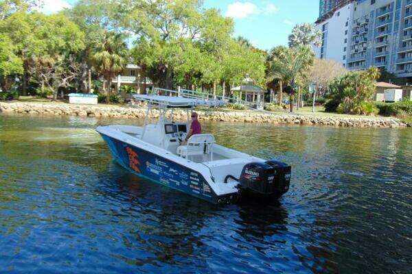 Photo of the 2002 Jupiter 27 Open