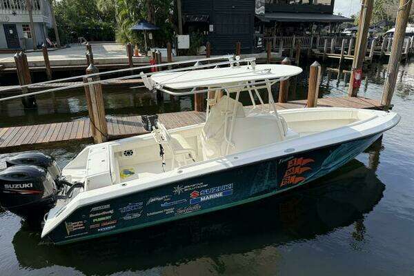 Photo of the 2002 Jupiter 27 Open