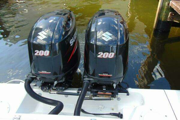 Photo of the 2002 Jupiter 27 Open