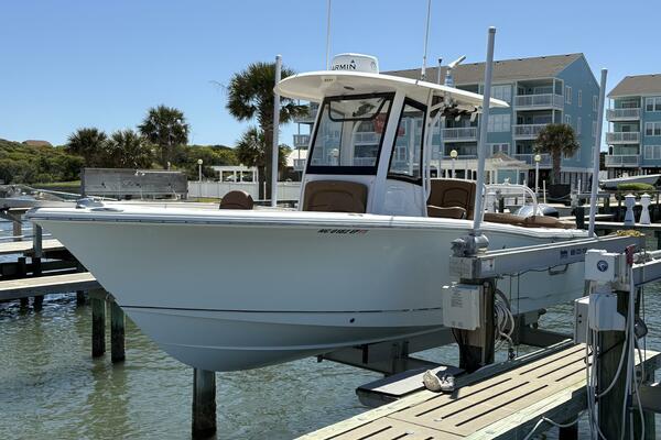 25ft Sea Hunt Yacht For Sale