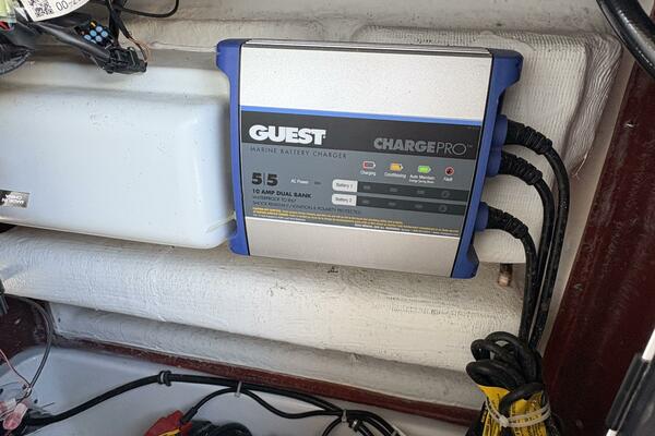 25ft Sea Hunt Yacht For Sale